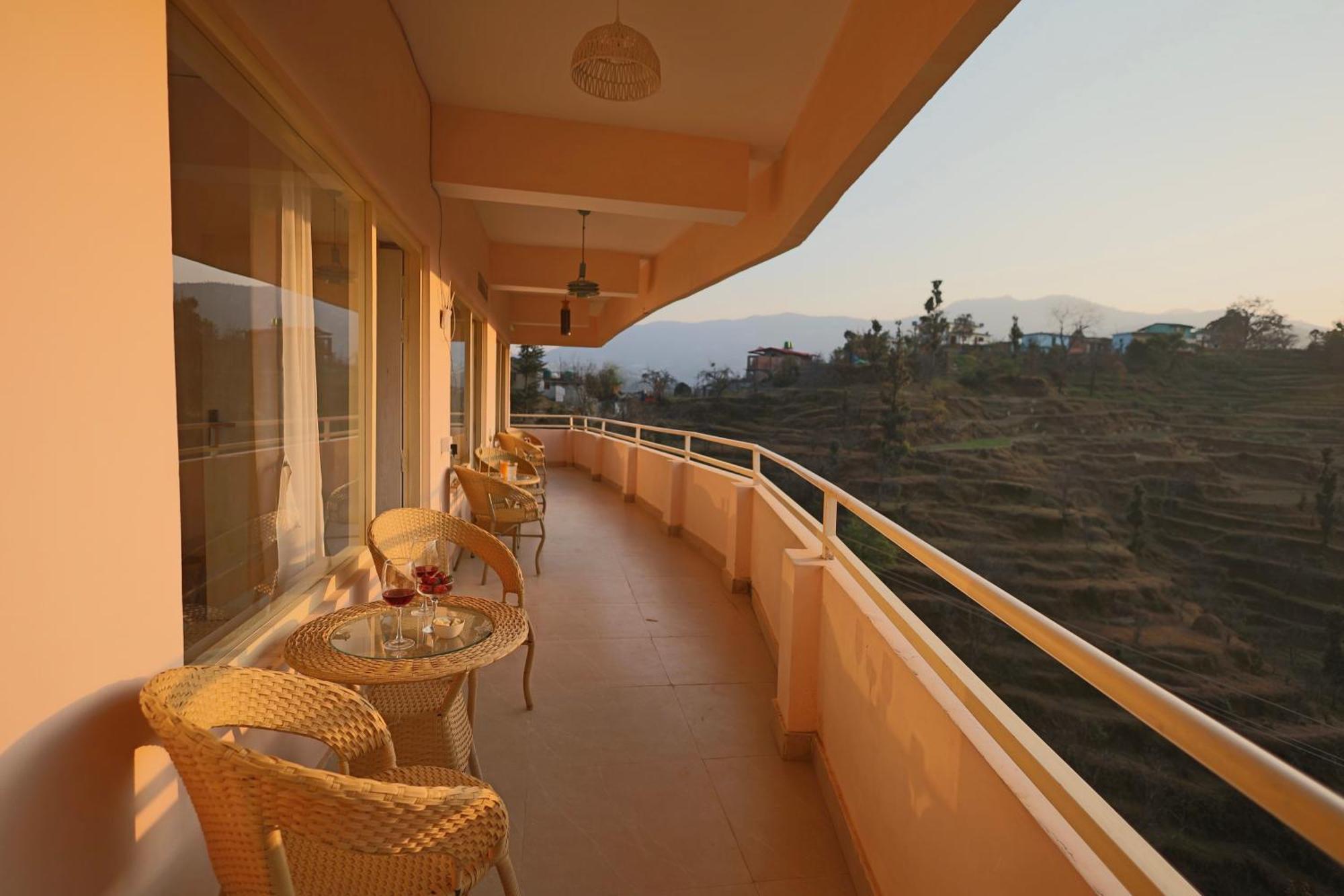 Nazaara -Thhpsociety - Mukteshwar - Witness The View From Your Bed Luaran gambar
