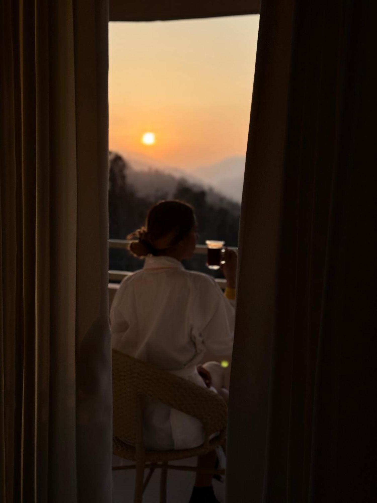 Nazaara -Thhpsociety - Mukteshwar - Witness The View From Your Bed Luaran gambar