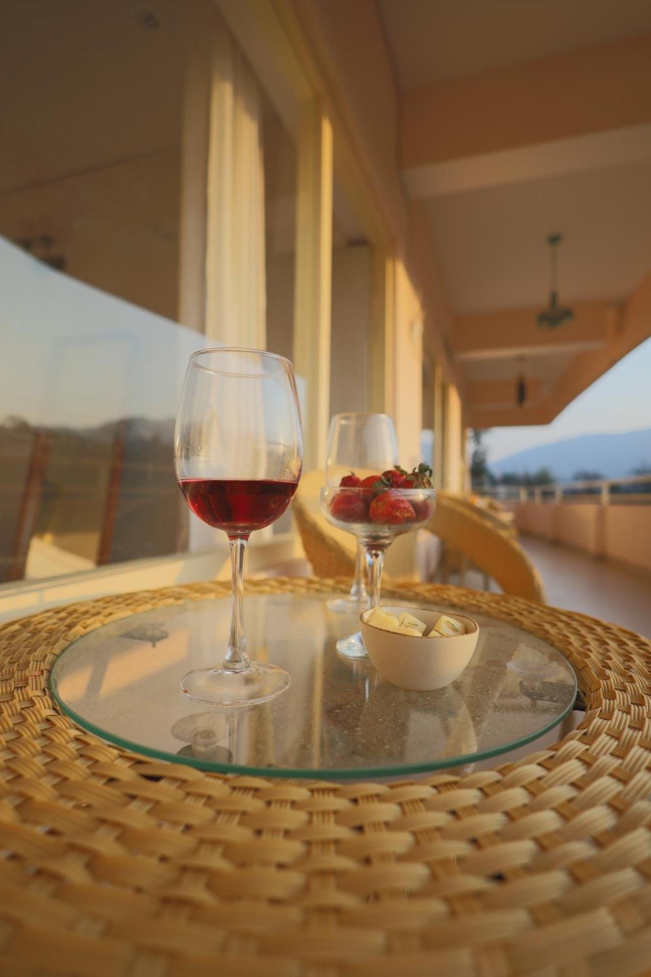 Nazaara -Thhpsociety - Mukteshwar - Witness The View From Your Bed Luaran gambar