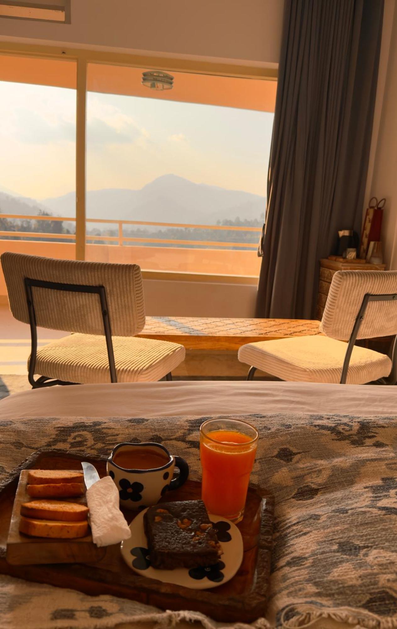 Nazaara -Thhpsociety - Mukteshwar - Witness The View From Your Bed Luaran gambar